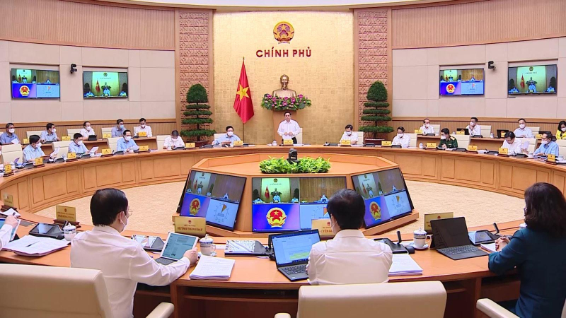 Ch&iacute;nh phủ họp phi&ecirc;n thường kỳ th&aacute;ng 8 năm 2021