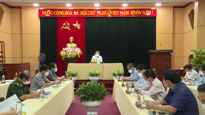 Quảng Ng&atilde;i họp b&agrave;n thay đổi biện ph&aacute;p chống dịch Covid-19