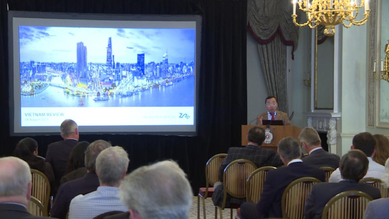 Chuyên Gia tại Anh hiến kế cho Việt Nam phát triển kinh tế