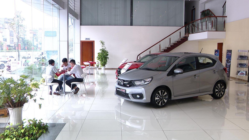 Đề xuất giảm 50% lệ ph&iacute; trước bạ với &ocirc; t&ocirc;