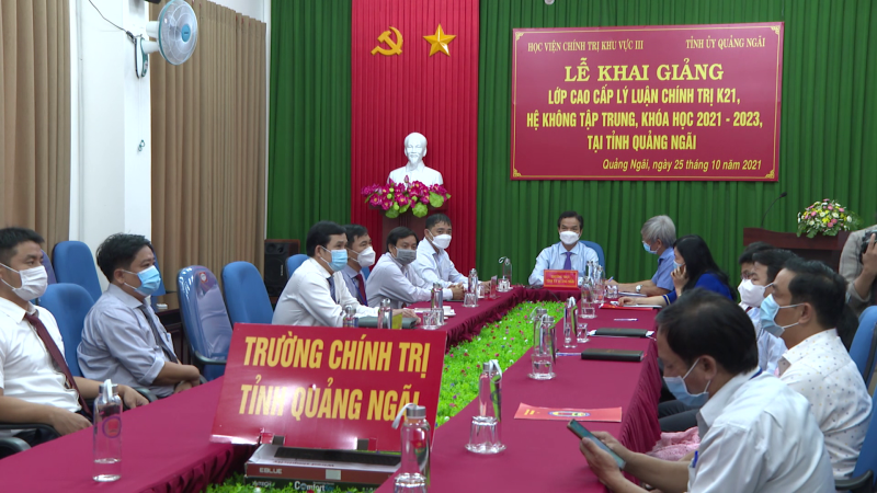 Khai giảng lớp Cao cấp lý luận chính trị