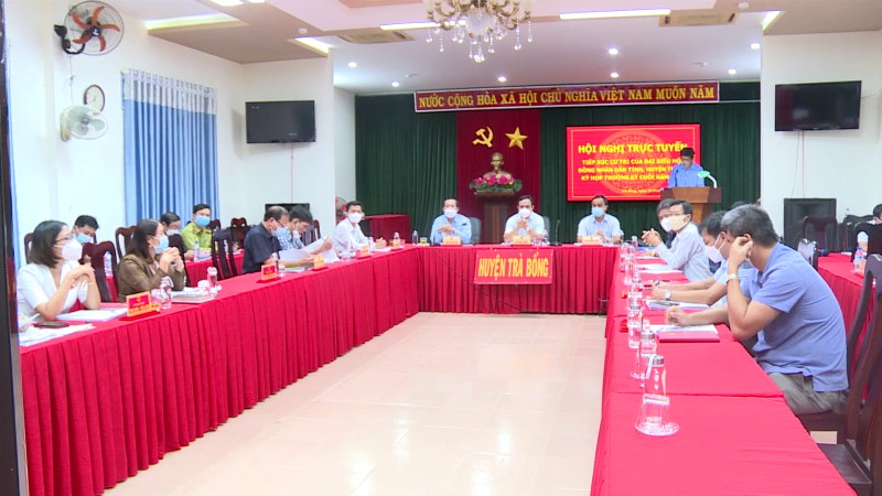 Tiếp xúc cử tri trực tuyến 10 xã khu đông huyện Trà Bồng