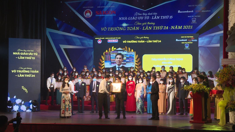 Vinh danh 50 nhà giáo đạt giải Võ Trường Toản 2021