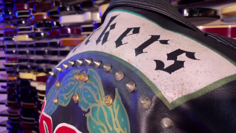 Đấu giá các vật phẩm âm nhạc tại New York