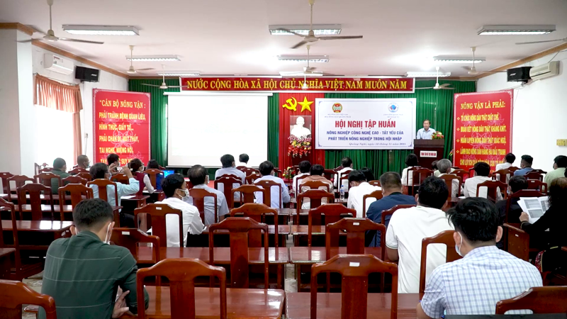 Tập huấn về Nông nghiệp ứng dụng công nghệ cao