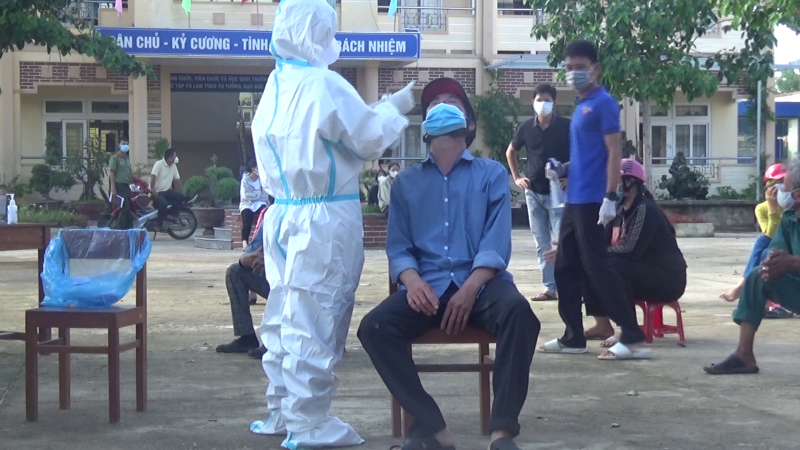 Vừa hỗ trợ chống dịch vừa đảm bảo an ninh trật tự