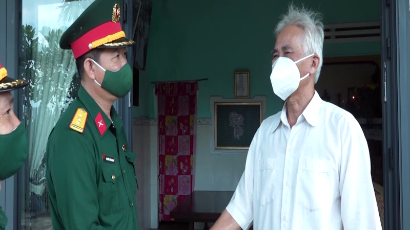 Những ngôi nhà nặng nghĩa tình