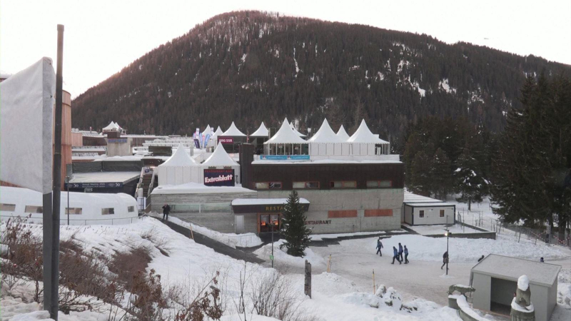 WEF hoãn hội nghị thượng đỉnh thường niên