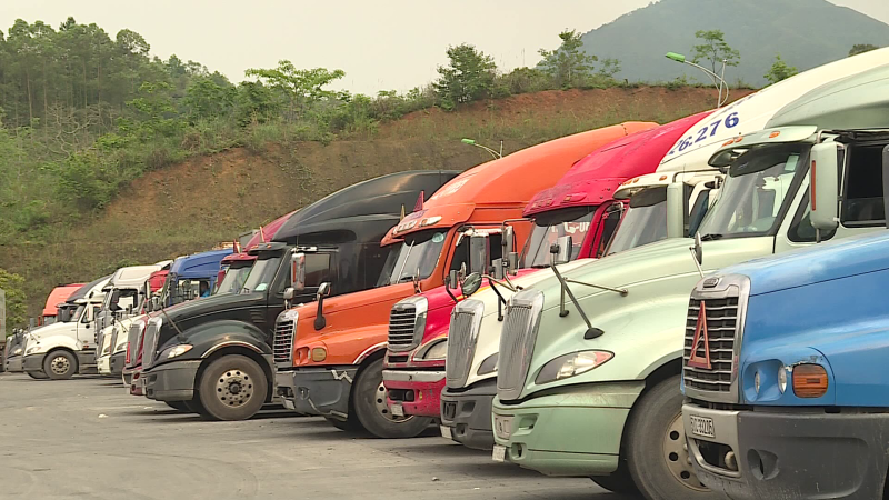Khắc phục tình trạng ùn tắc nông sản tại cửa khẩu
