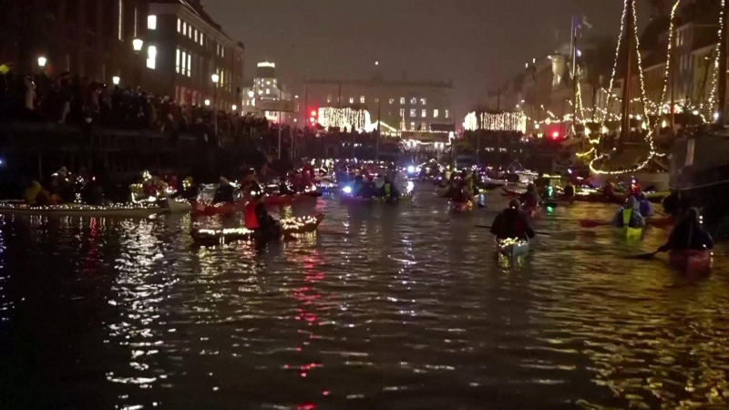 Chèo thuyền kayak dịp Giáng sinh tại Đan Mạch
