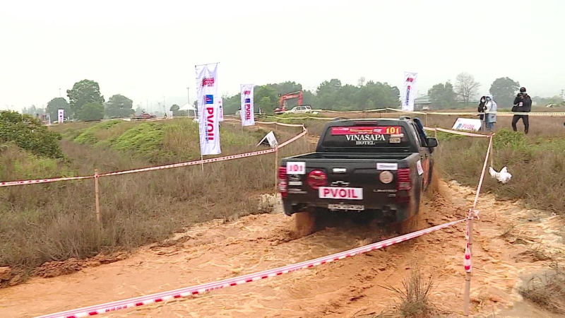 Giải đua xe địa hình chính thức khởi tranh