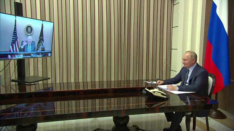 Nga và Mỹ nhất trí duy trì liên lạc