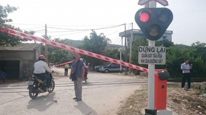 Bổ sung hệ thống tín hiệu tại 566 đường ngang có gác