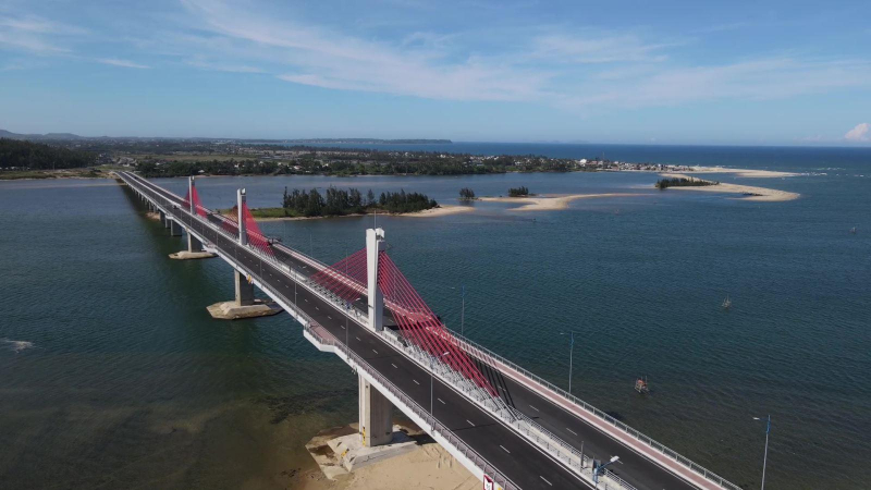 Những công trình giao thông, kè biển tạo động lực cho những vùng quê