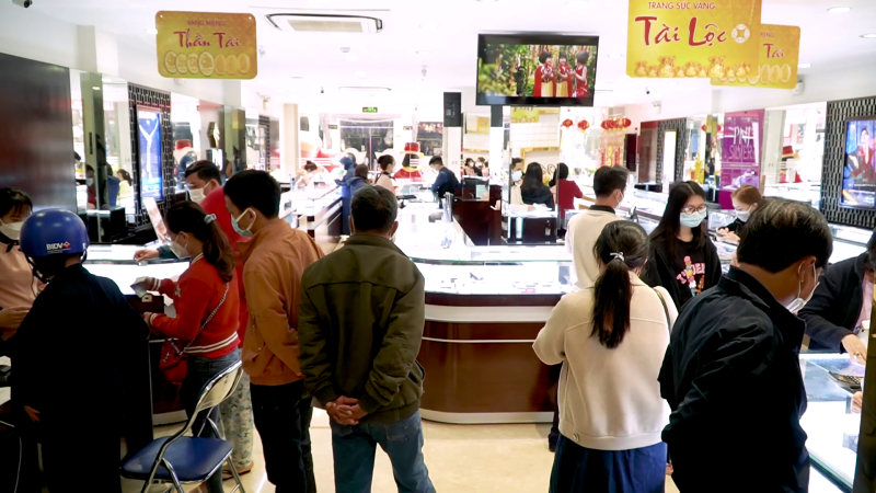 Mua “Vàng tiền” ngày thần tài cầu may mắn