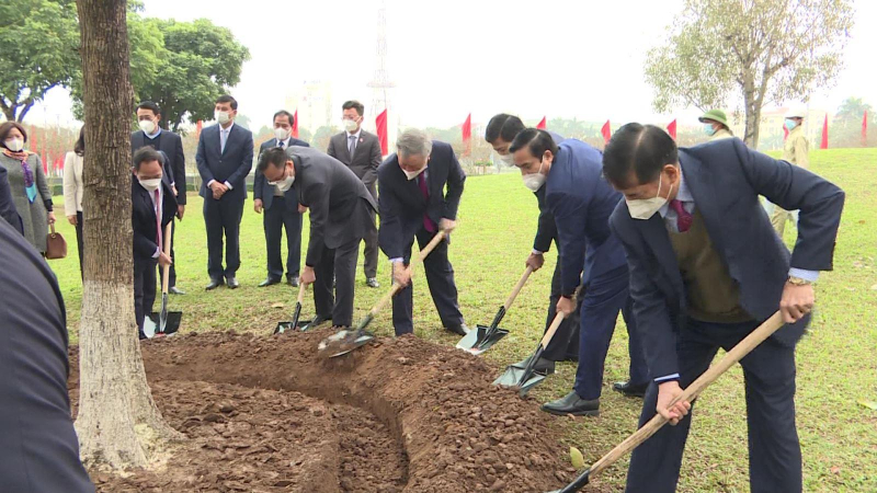 Hưng Y&ecirc;n ph&aacute;t động Tết trồng c&acirc;y