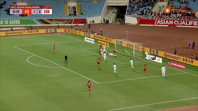 Kh&ocirc;ng kh&iacute; sau trận đấu Việt Nam &ndash; Trung Quốc