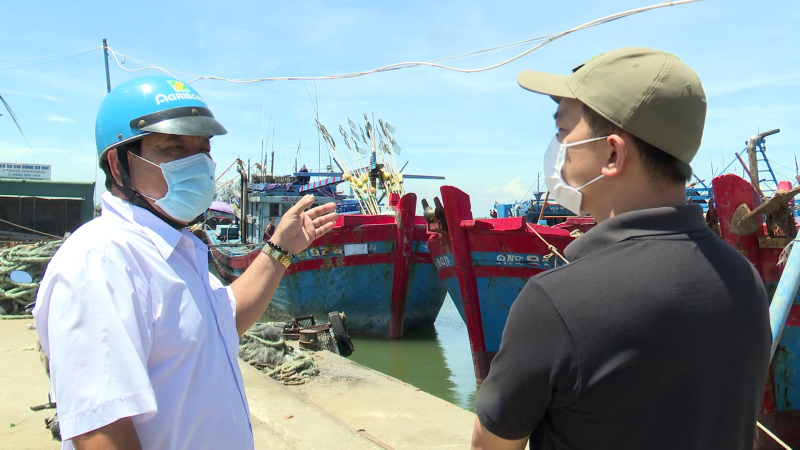 Ngư d&acirc;n Quảng Ng&atilde;i l&acirc;m nợ v&igrave; t&agrave;u 67