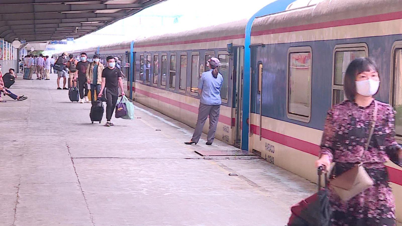 Đường sắt giảm 40% giá vé