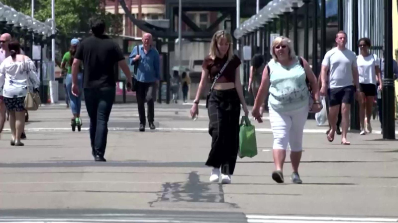 Số ca mắc dòng phụ của biến thể Omicron tăng mạnh tại Australia