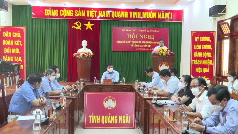 Công bố Quyết định của Ban thường vụ Tỉnh ủy về công tác cán bộ