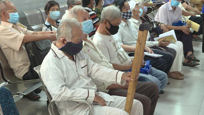 Tuổi thọ của người Việt Nam tăng lên hàng năm.