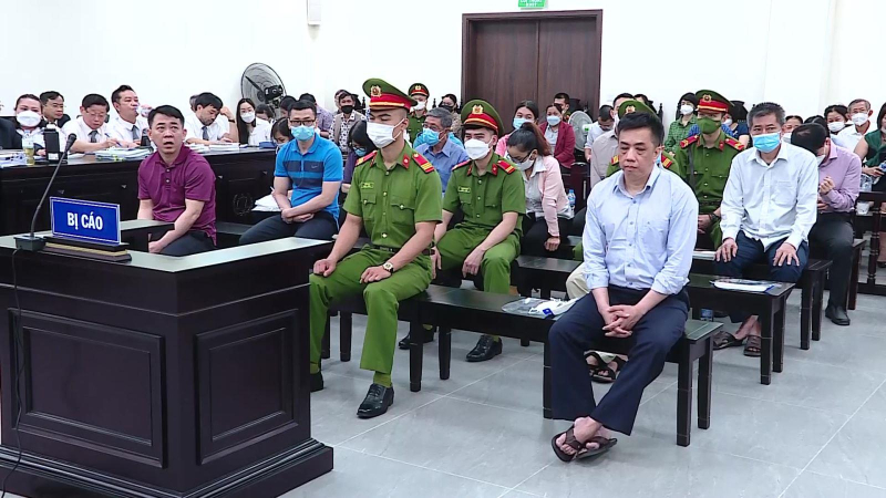 Tiếp tục xét xử nguyên Thứ trưởng Y tế Trương Quốc Cường