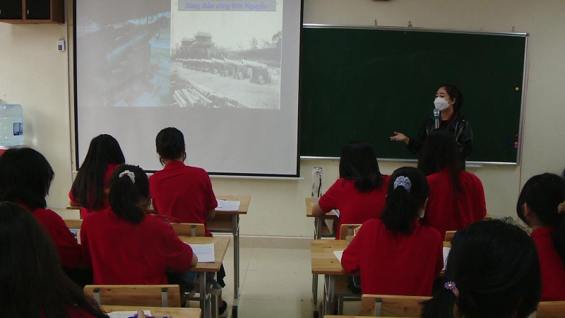 Sẽ cân nhắc phương án dạy học môn lịch sử