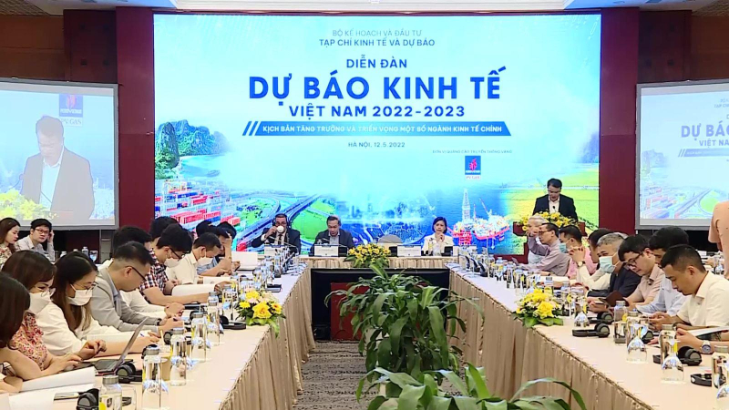 Dự b&aacute;o kinh tế Việt Nam 2022-2023