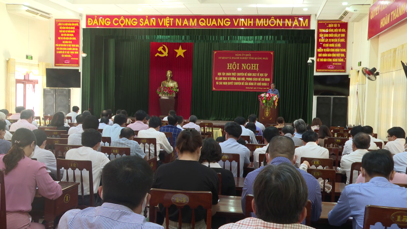 Học tập, quán triệt các chuyên đề năm 2022