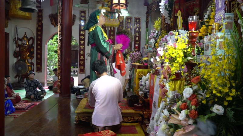 Diễn xướng nghi lễ chầu văn Đồng bằng Bắc bộ lần 8