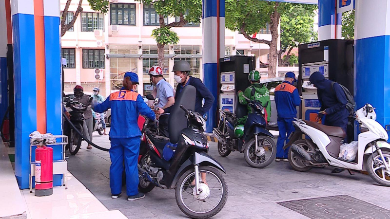 Đề xuất giảm 1000 đồng thuế môi trường với xăng dầu