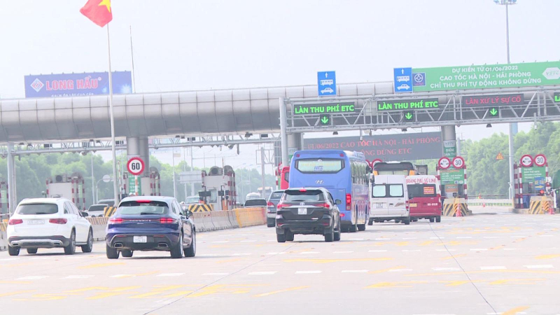 Cao tốc Hà Nội-Hải Phòng chính thức thu phí không dừng