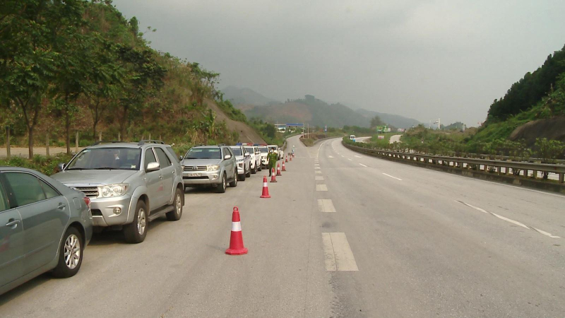 Bộ Giao th&ocirc;ng vận tải đồng &yacute; mở rộng cao tốc Nội B&agrave;i - L&agrave;o Cai