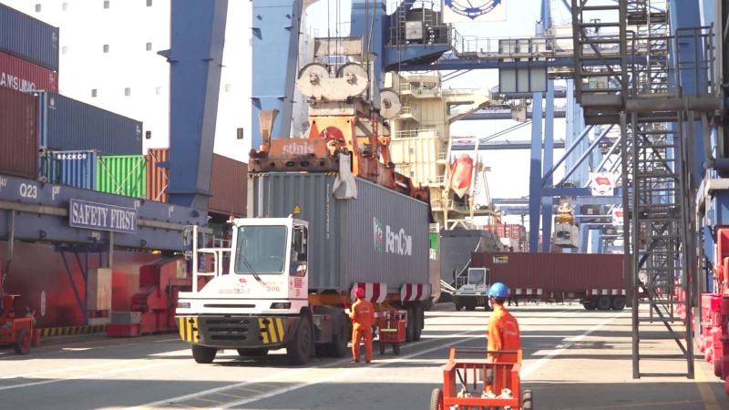 Kinh tế Việt Nam ngược dòng khu vực