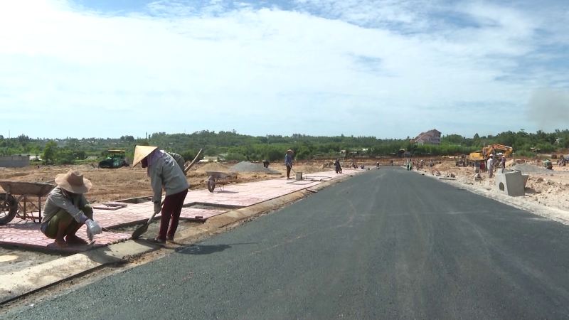 “Chạy nước rút” thi công khu tái định cư Vạn Tường