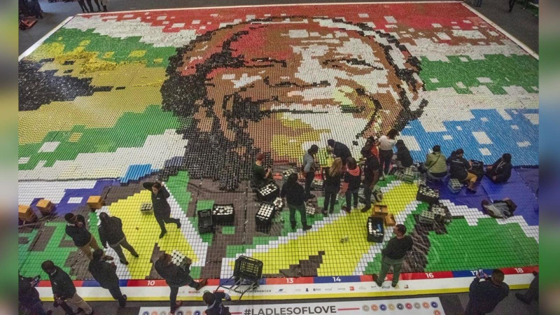 Tranh khảm thực phẩm lớn nhất thế giới ở Nam Phi