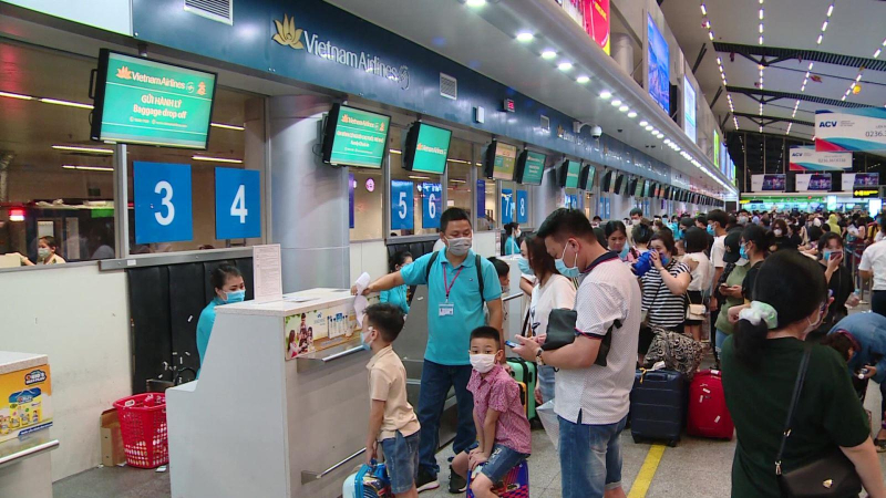 Hạn chế tình trạng chậm, huỷ chuyến bay