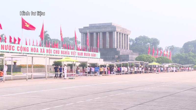 Lăng Chủ tịch Hồ Ch&iacute; Minh mở cửa trở lại từ h&ocirc;m nay