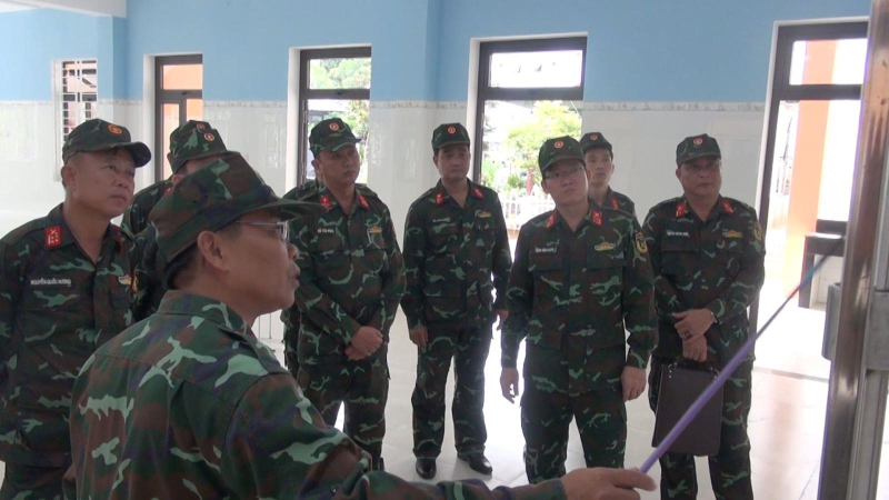 Kiểm tra công tác chuẩn bị diễn tập thực binh thiết quân luật trong diễn tập khu vực phòng thủ