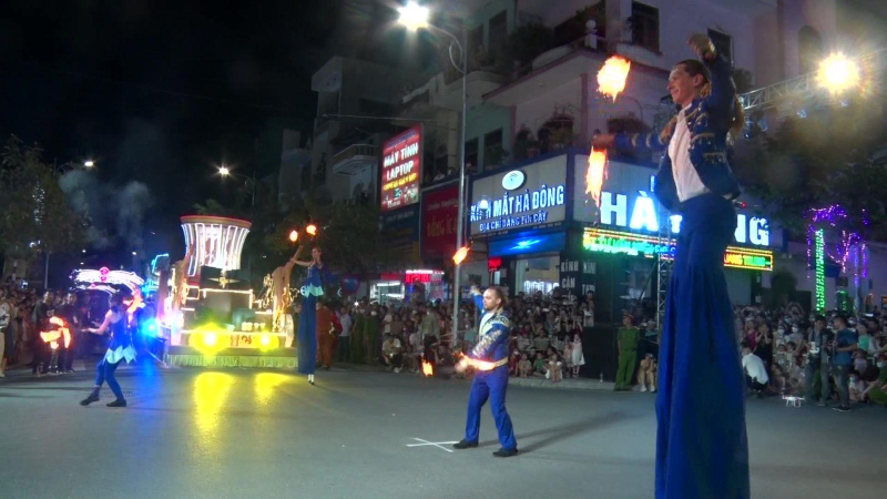 Khai mạc Lễ hội Carnival đường phố tại Hà Nam