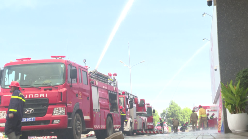 Thực tập phương án chữa cháy tại Trung tâm thương mại Go