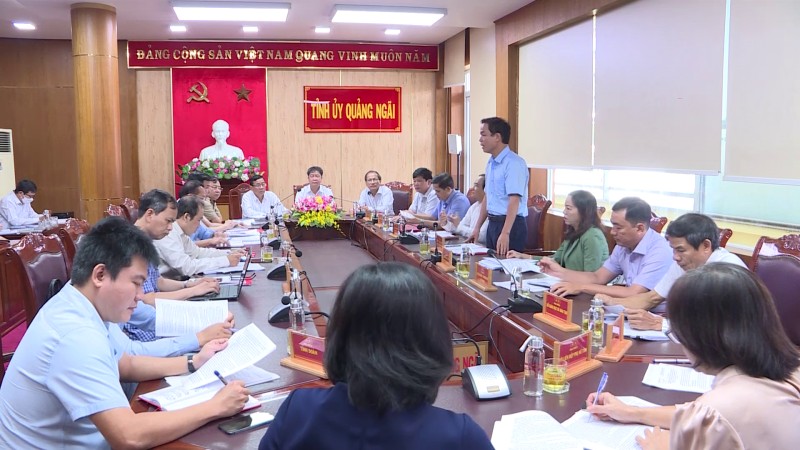 Ban Tuy&ecirc;n gi&aacute;o Trung ương kiểm tra việc thực hiện chỉ thị 20 tại Quảng Ng&atilde;i