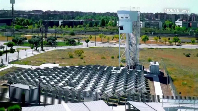 Chế tạo nhiên liệu hàng không từ ánh sáng mặt trời.