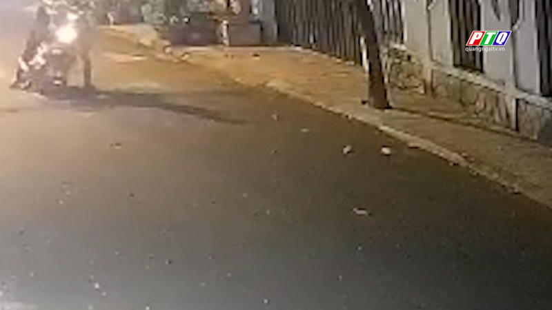 Dùng tương ớt để gây án