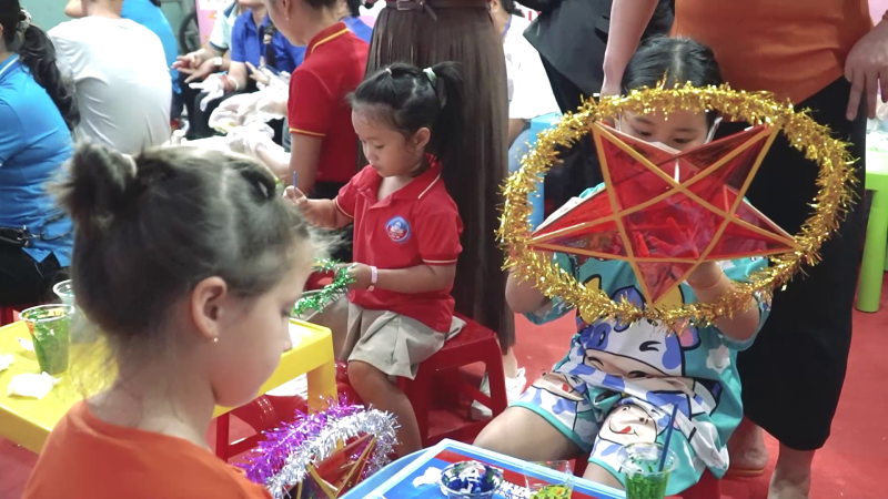 “Ấm áp mùa trăng rằm”