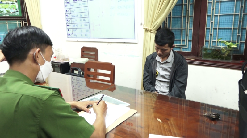 Quảng Ngãi bắt thanh niên vận chuyển chất cấm
