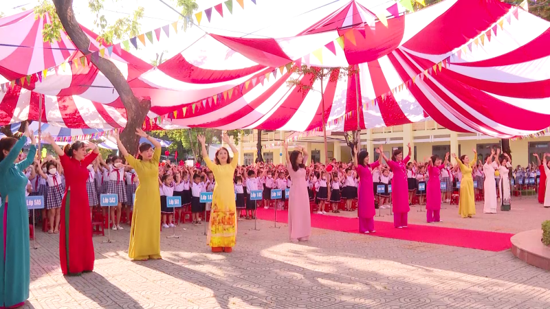 Trường Tiểu học Trần Phú khai giảng năm học mới 2022 - 2023