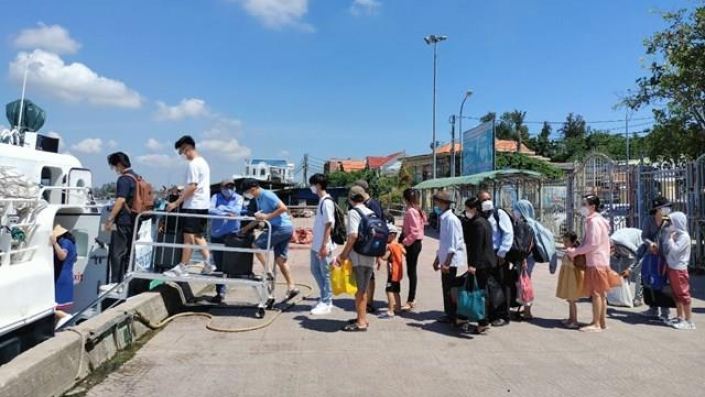 Quảng Ngãi đón khoảng 32.000 lượt khách dịp lễ 2/9