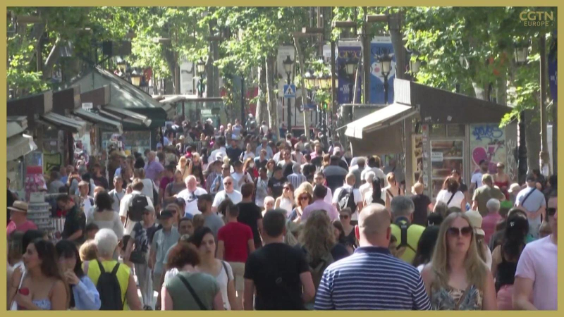 Cảnh b&aacute;o về l&agrave;n s&oacute;ng dịch COVID-19 mới tại ch&acirc;u &Acirc;u